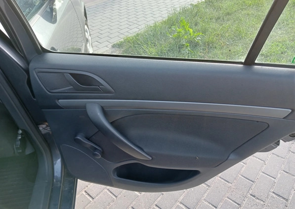Skoda Octavia cena 16900 przebieg: 260000, rok produkcji 2012 z Łomża małe 172